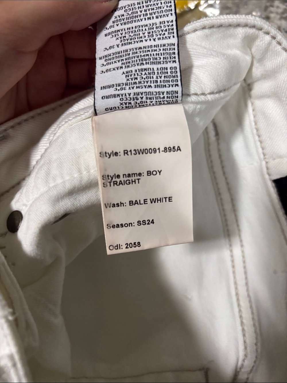 R13 Boy Straight Leg Mid rise Ankle Jeans in Bale White SZ 26 Made in Italy - Picture 8 of 9